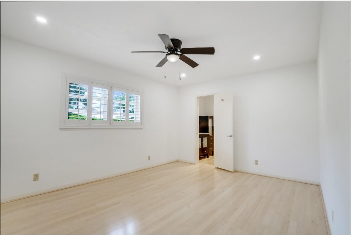 3721 NE 29th Lighthouse Point, FL 33064