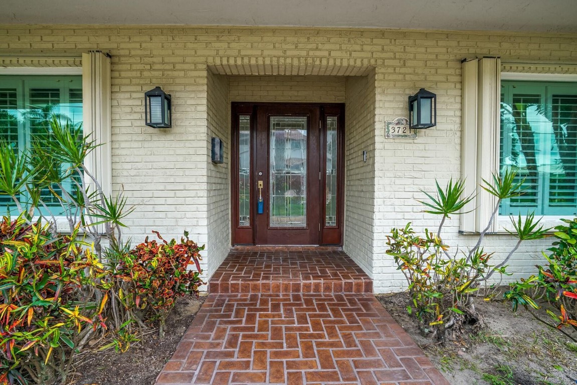 3721 NE 29th Lighthouse Point, FL 33064