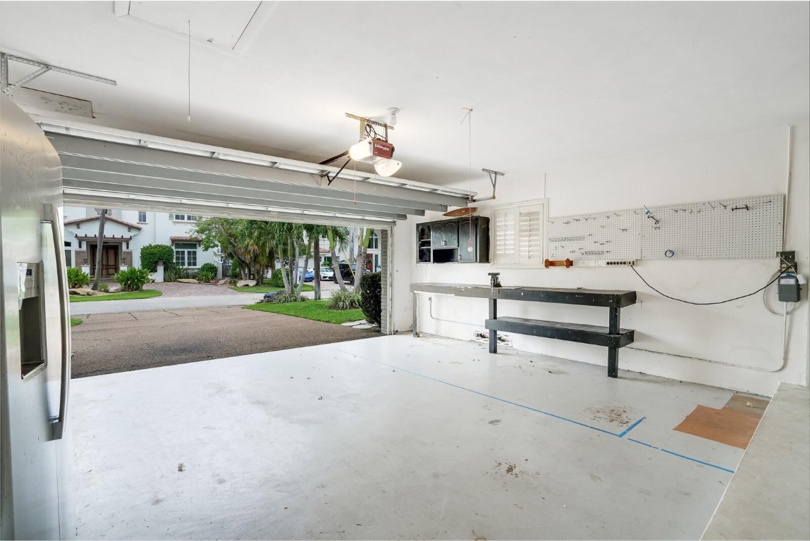 3721 NE 29th Lighthouse Point, FL 33064