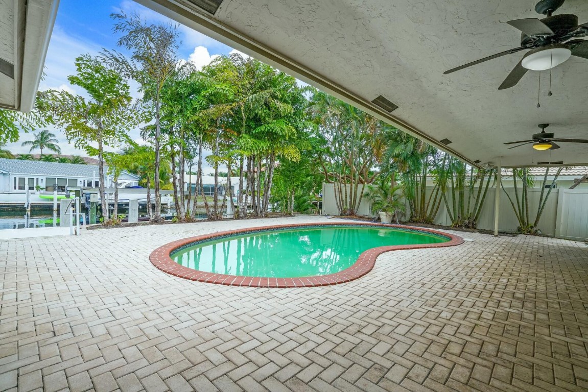 3721 NE 29th Lighthouse Point, FL 33064