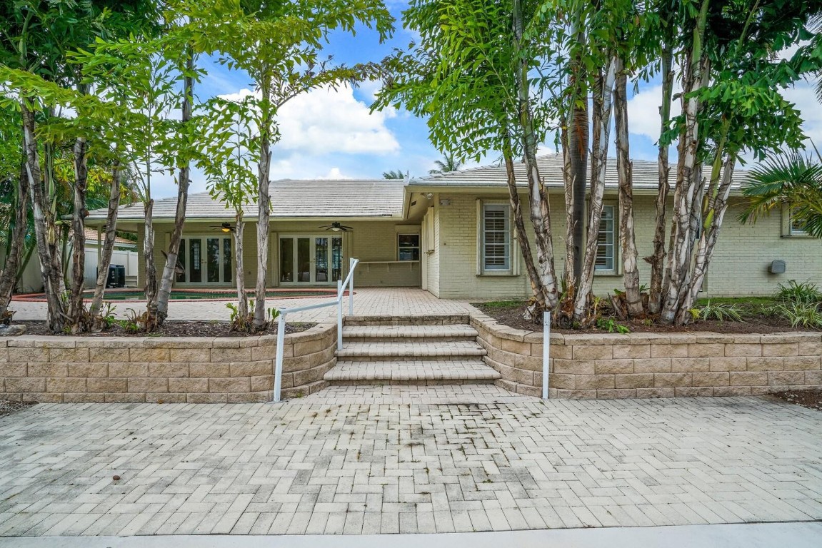 3721 NE 29th Lighthouse Point, FL 33064