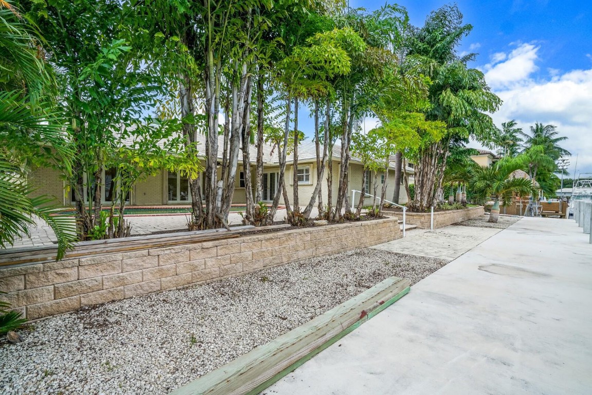 3721 NE 29th Lighthouse Point, FL 33064