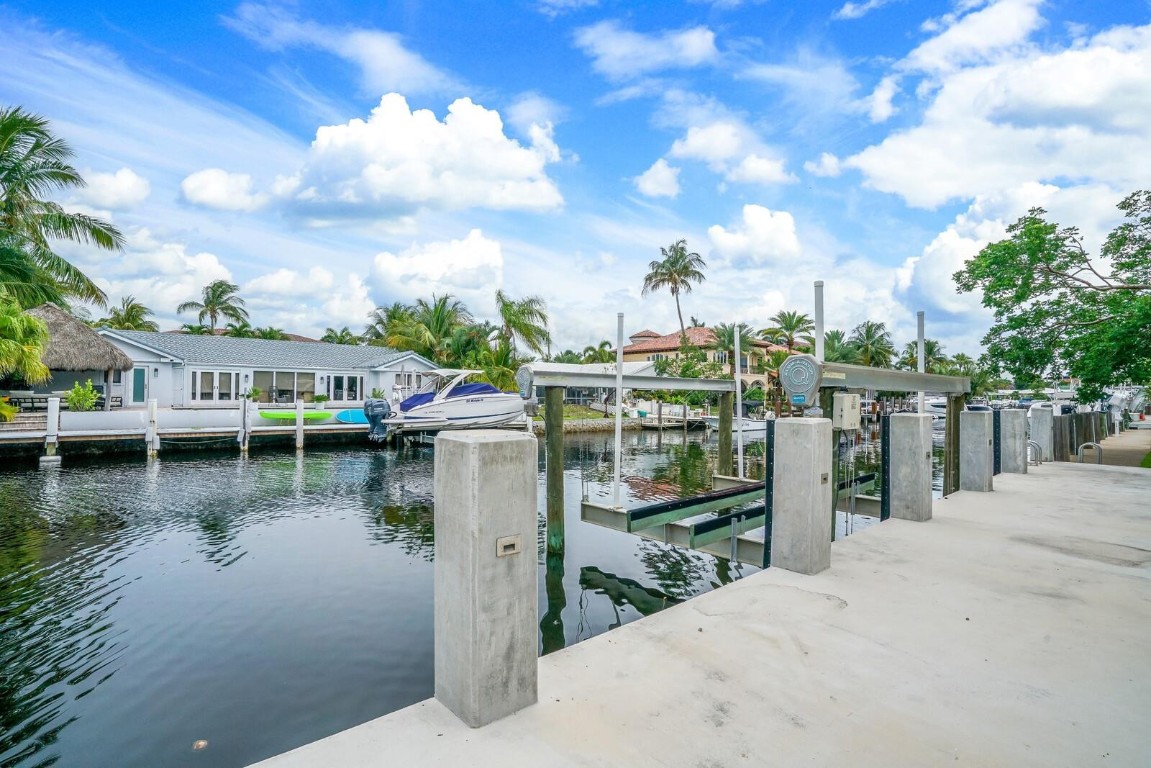 3721 NE 29th Lighthouse Point, FL 33064