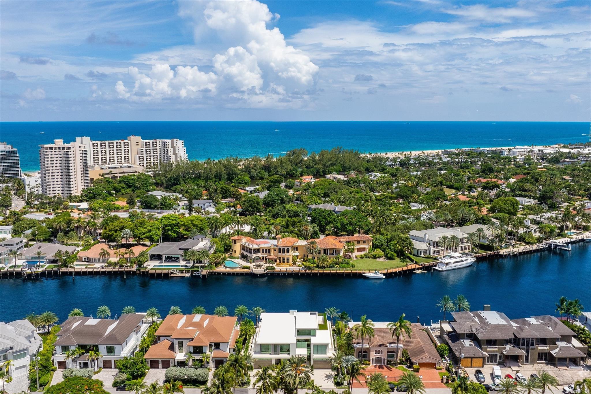 68 Isla Bahia Dr Fort Lauderdale, FL 33316