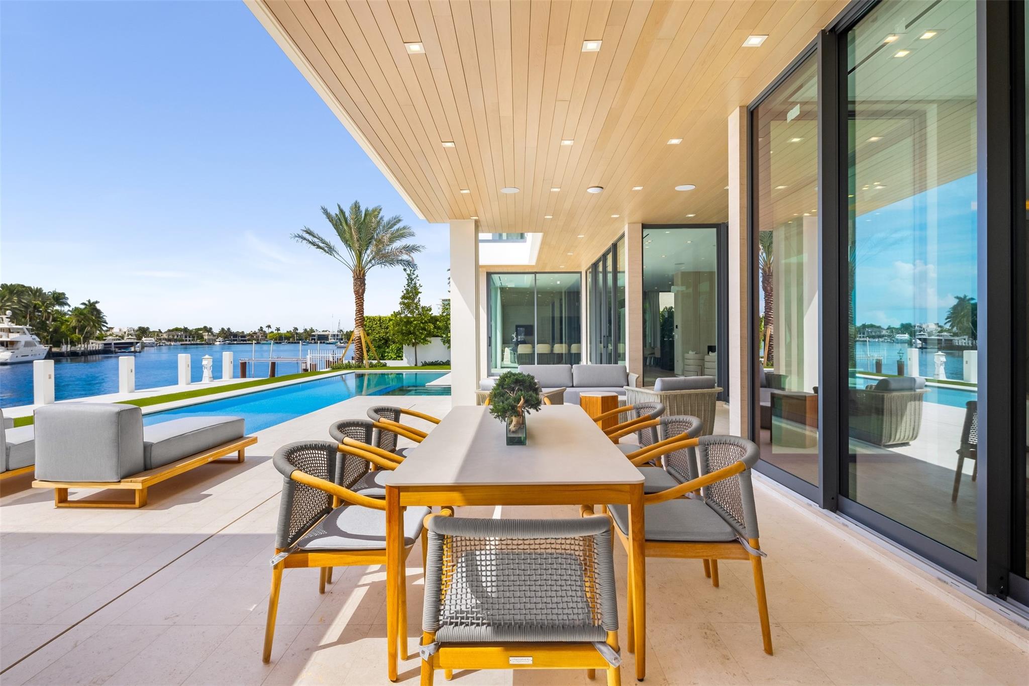 68 Isla Bahia Dr Fort Lauderdale, FL 33316