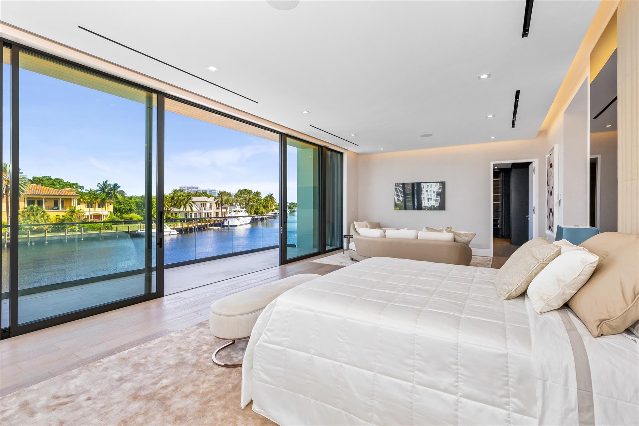 68 Isla Bahia Dr Fort Lauderdale, FL 33316