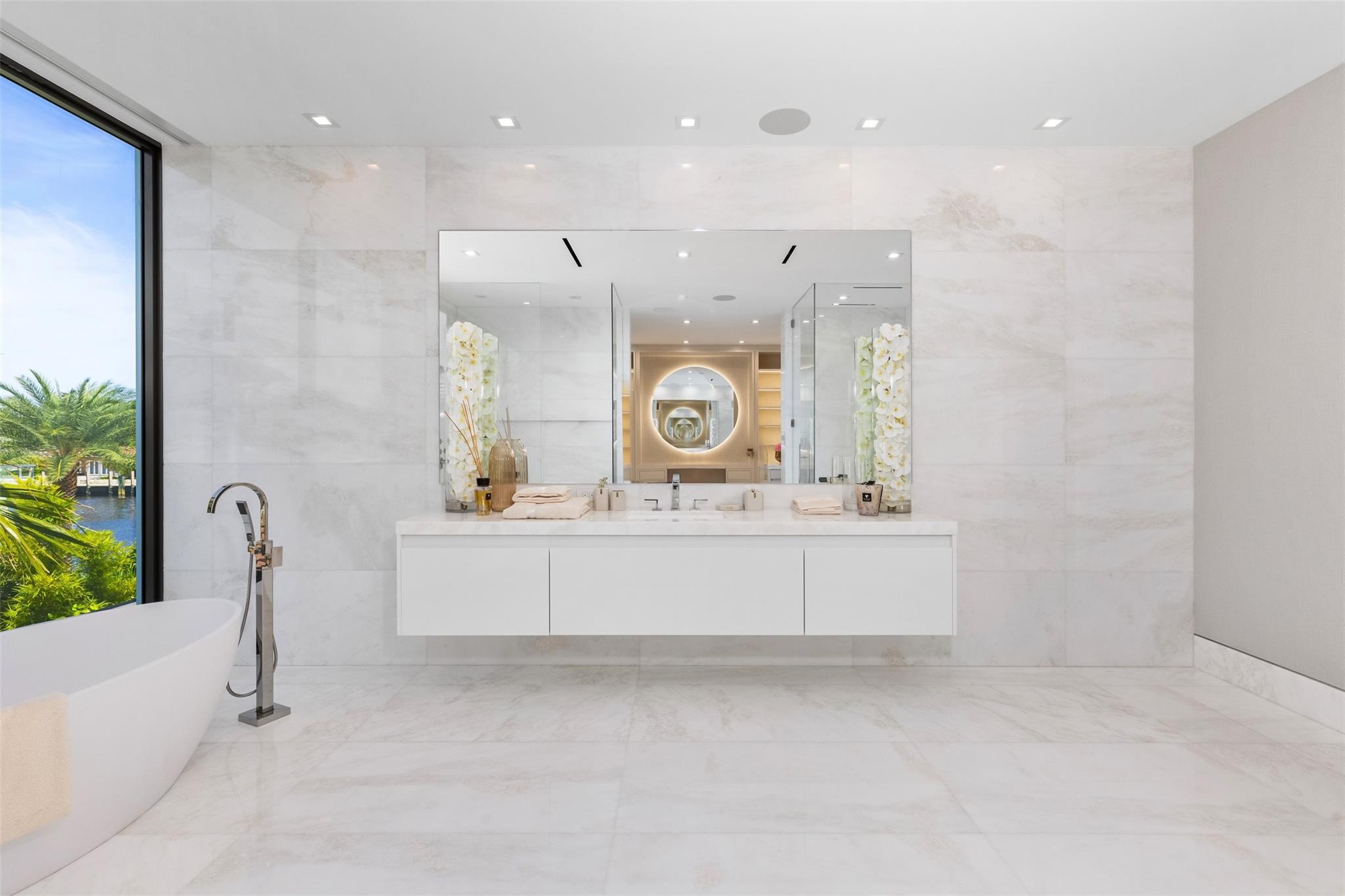 68 Isla Bahia Dr Fort Lauderdale, FL 33316