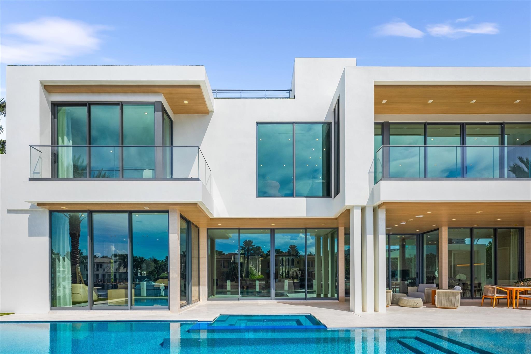 68 Isla Bahia Dr Fort Lauderdale, FL 33316