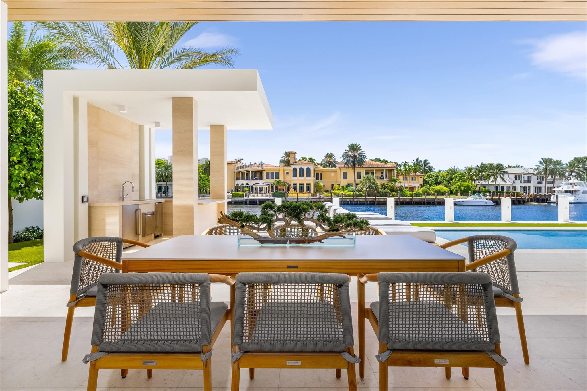 68 Isla Bahia Dr Fort Lauderdale, FL 33316