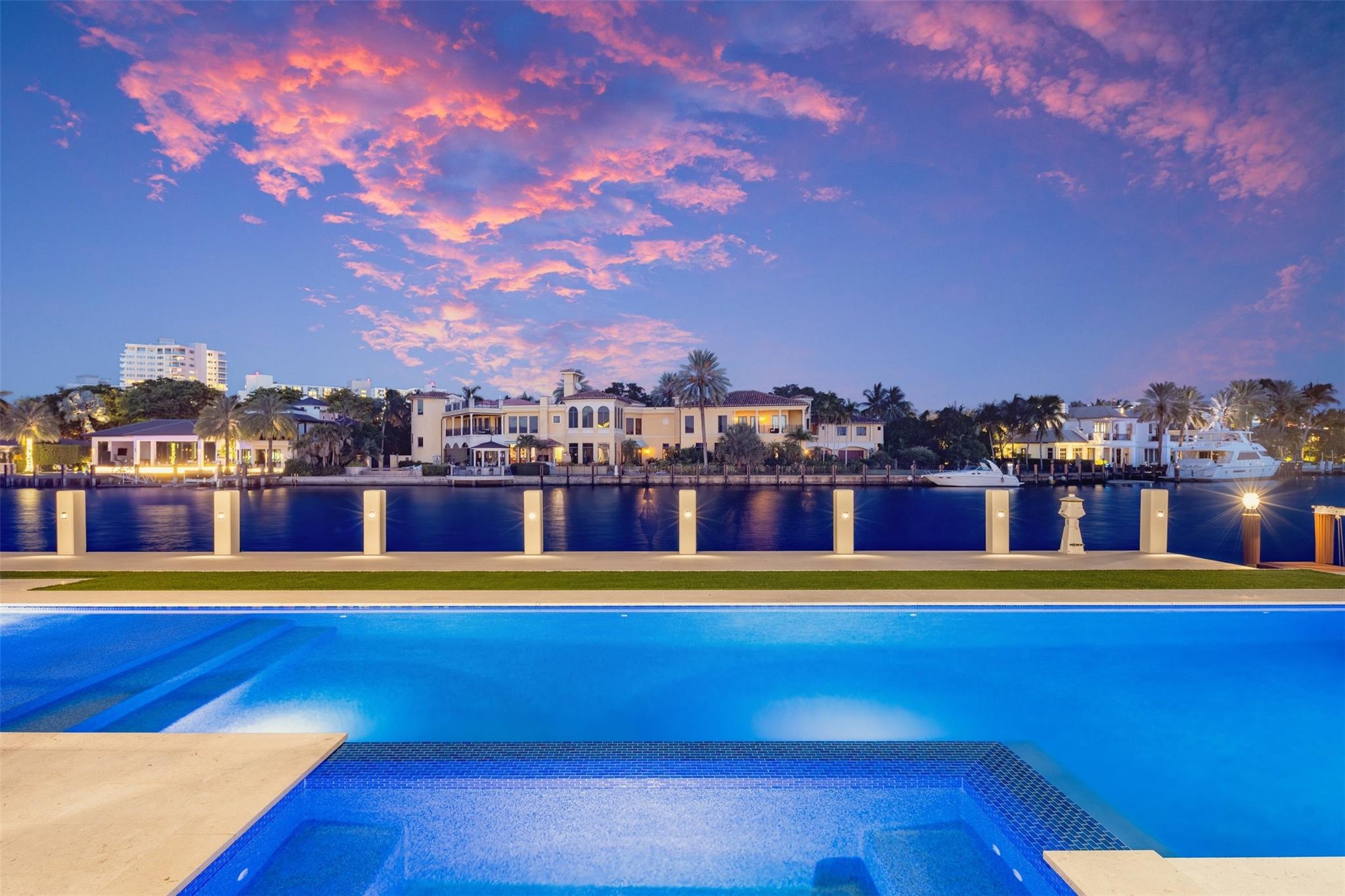 68 Isla Bahia Dr Fort Lauderdale, FL 33316