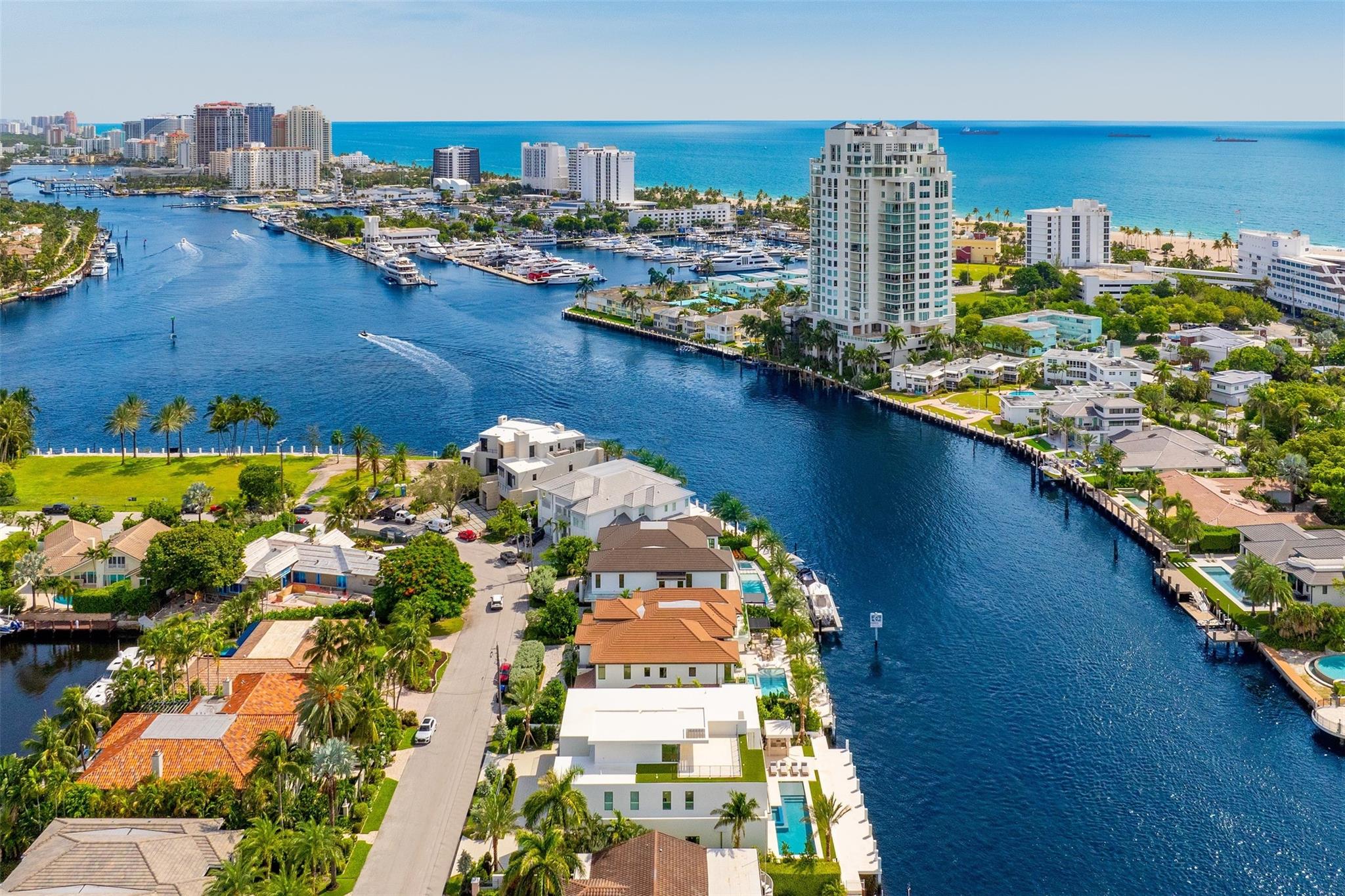 68 Isla Bahia Dr Fort Lauderdale, FL 33316