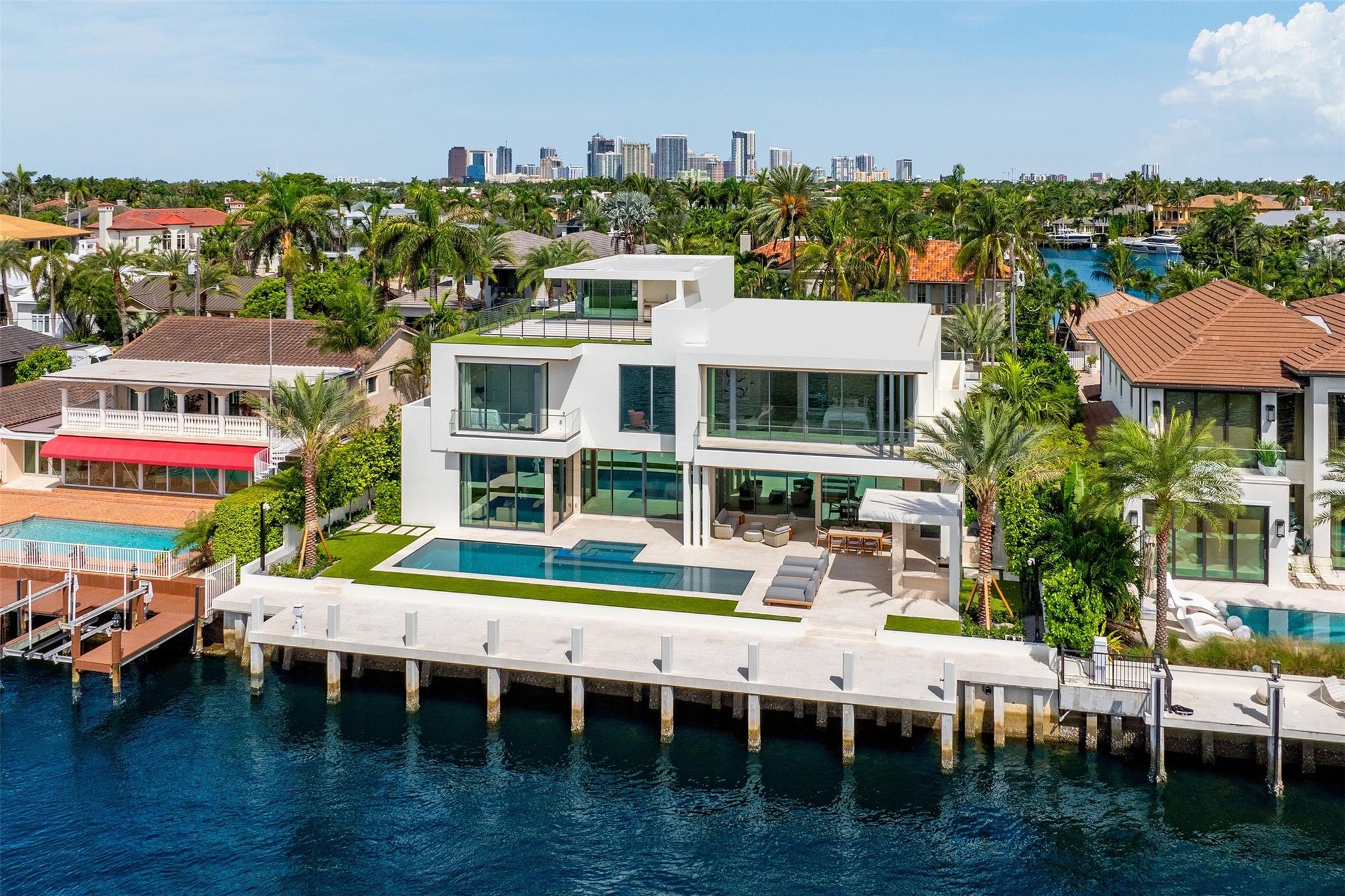 68 Isla Bahia Dr Fort Lauderdale, FL 33316