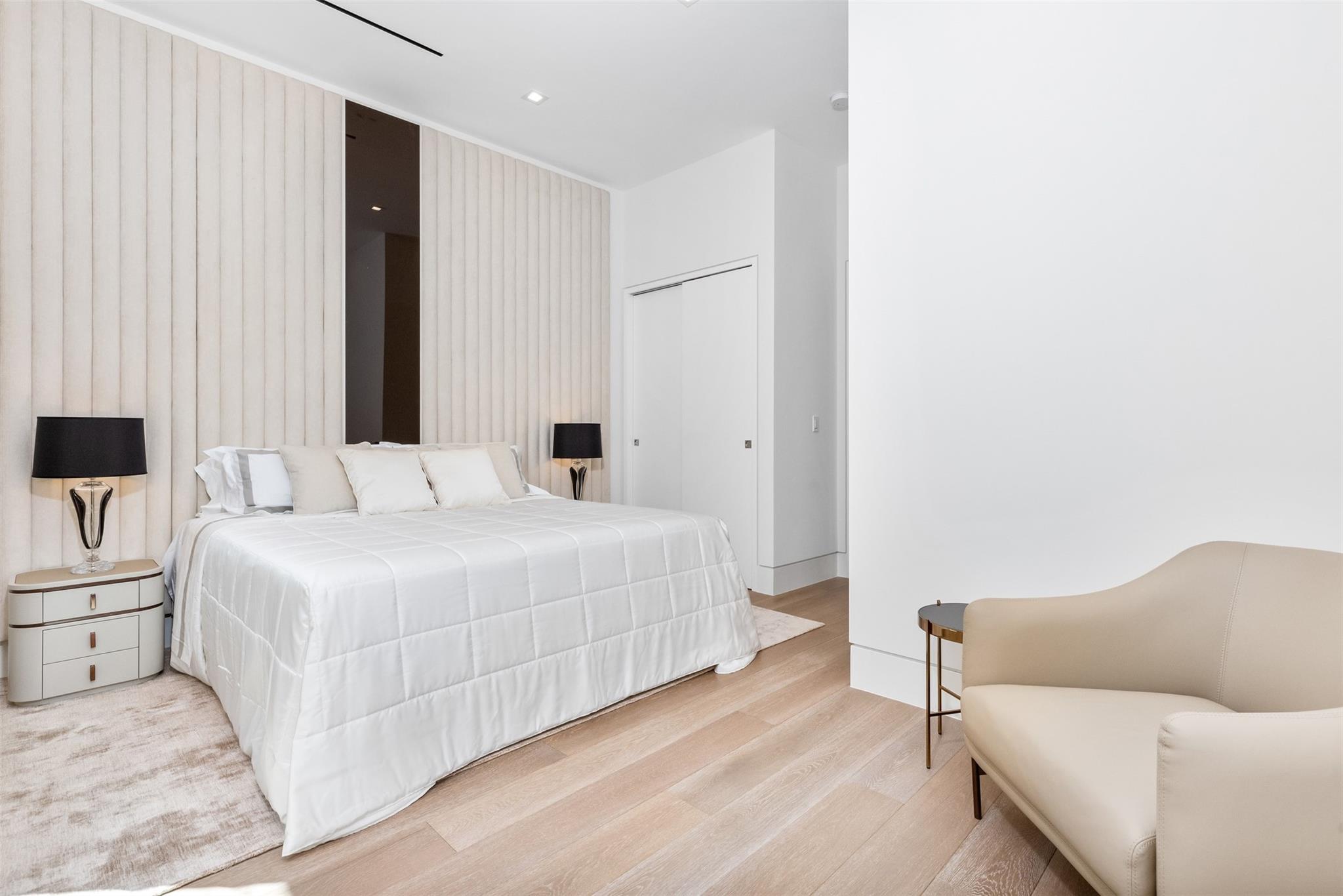 68 Isla Bahia Dr Fort Lauderdale, FL 33316