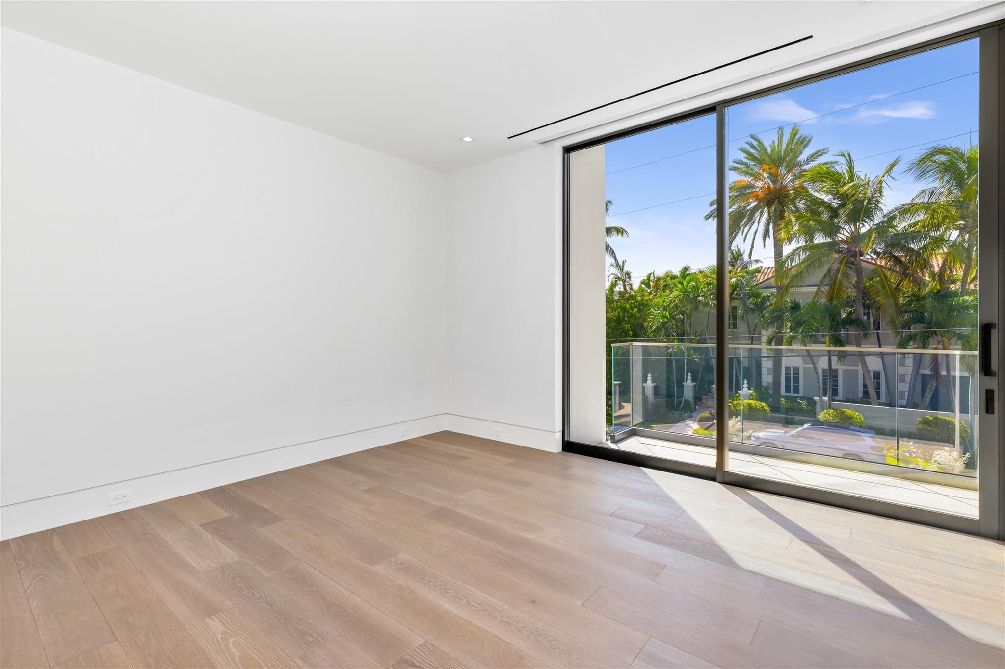 68 Isla Bahia Dr Fort Lauderdale, FL 33316