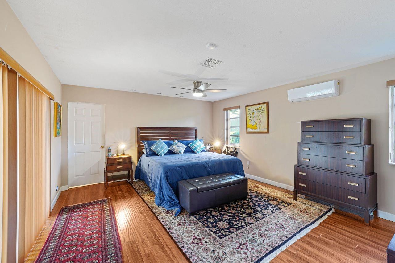 6207 Royal Poinciana Ln Tamarac, FL 33319