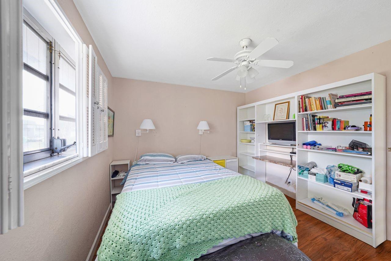 6207 Royal Poinciana Ln Tamarac, FL 33319