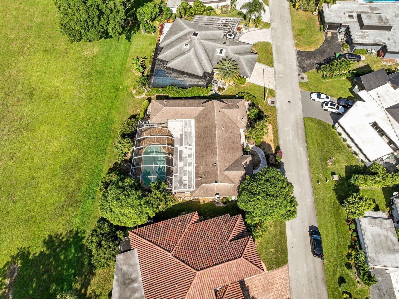6207 Royal Poinciana Ln Tamarac, FL 33319