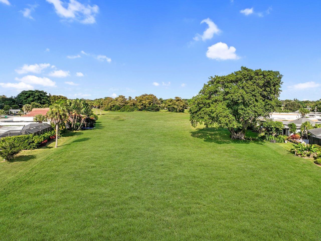 6207 Royal Poinciana Ln Tamarac, FL 33319