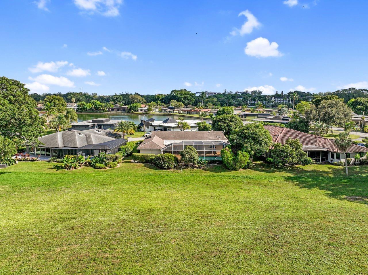 6207 Royal Poinciana Ln Tamarac, FL 33319