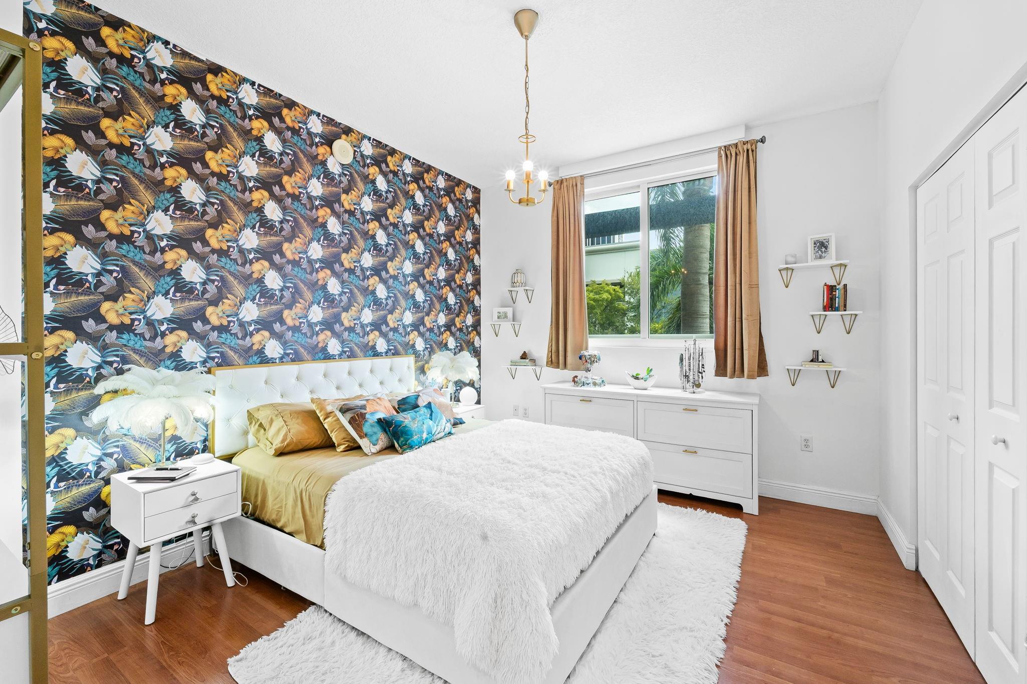 image 1800 Biscayne Plaza6