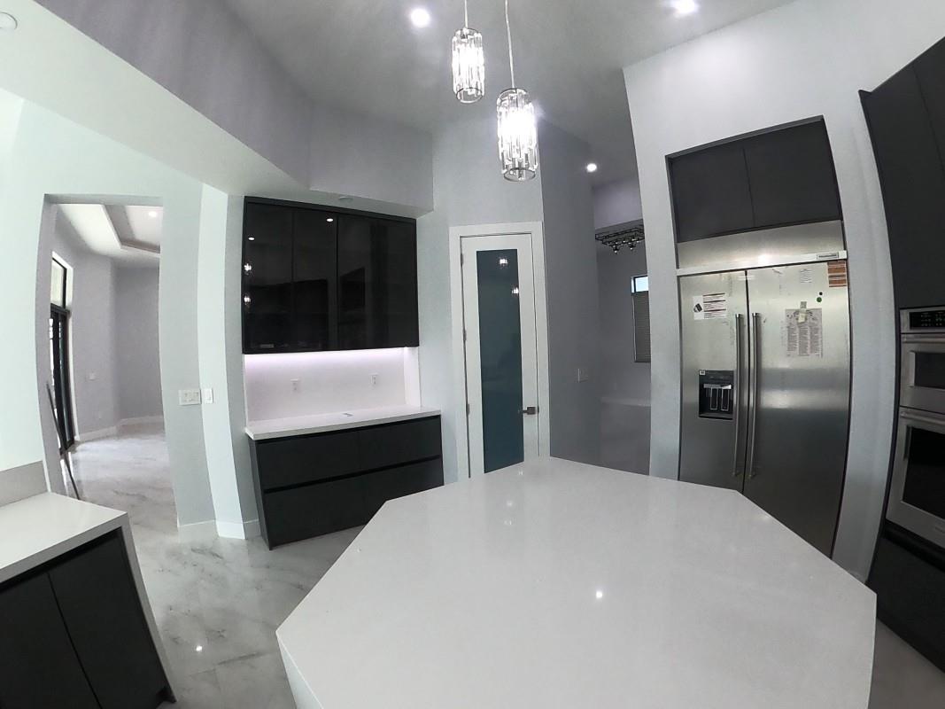 11000 SW 30th Ct Fort Lauderdale, FL 33328