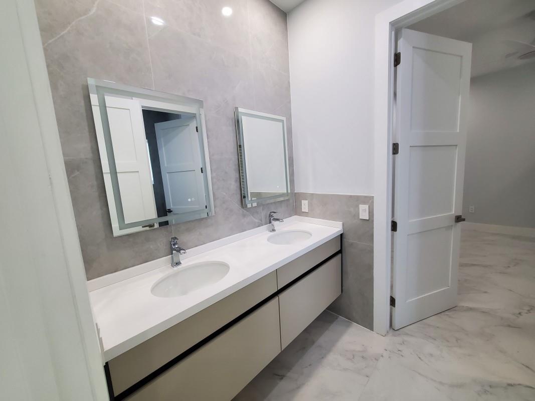 11000 SW 30th Ct Fort Lauderdale, FL 33328