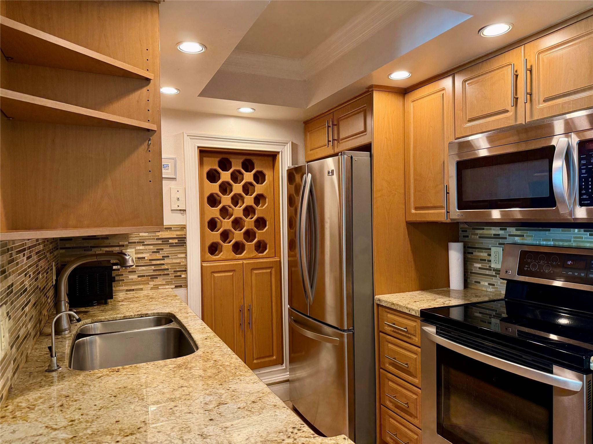 111 Briny Ave #21-07