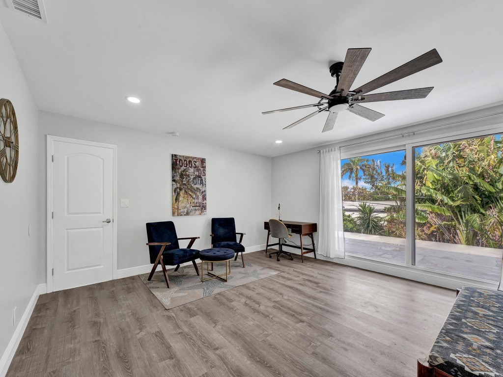 3261 Aqua Vis Pompano Beach, FL 33062