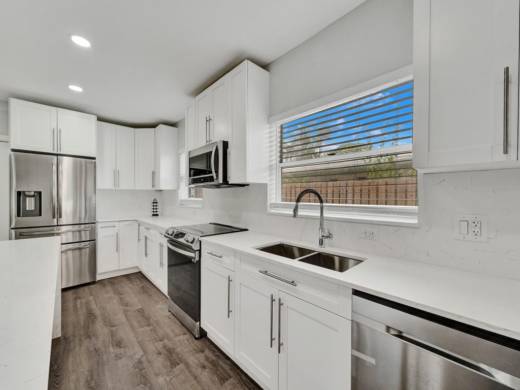 3261 Aqua Vis Pompano Beach, FL 33062