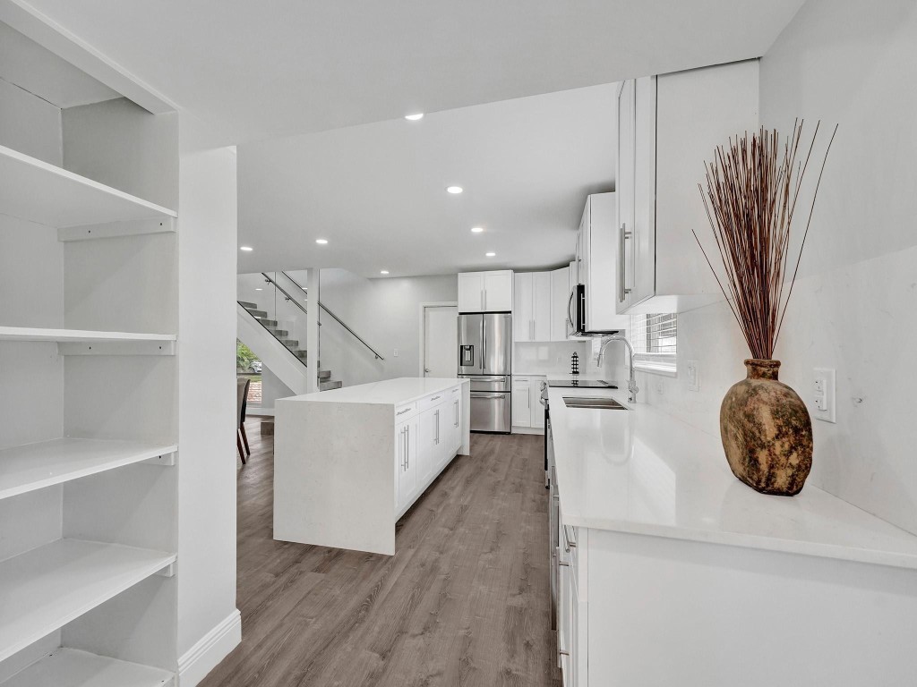 3261 Aqua Vis Pompano Beach, FL 33062