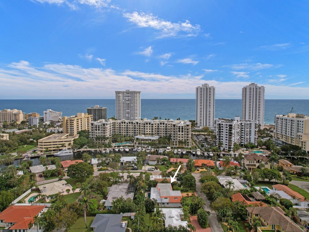 3261 Aqua Vis Pompano Beach, FL 33062