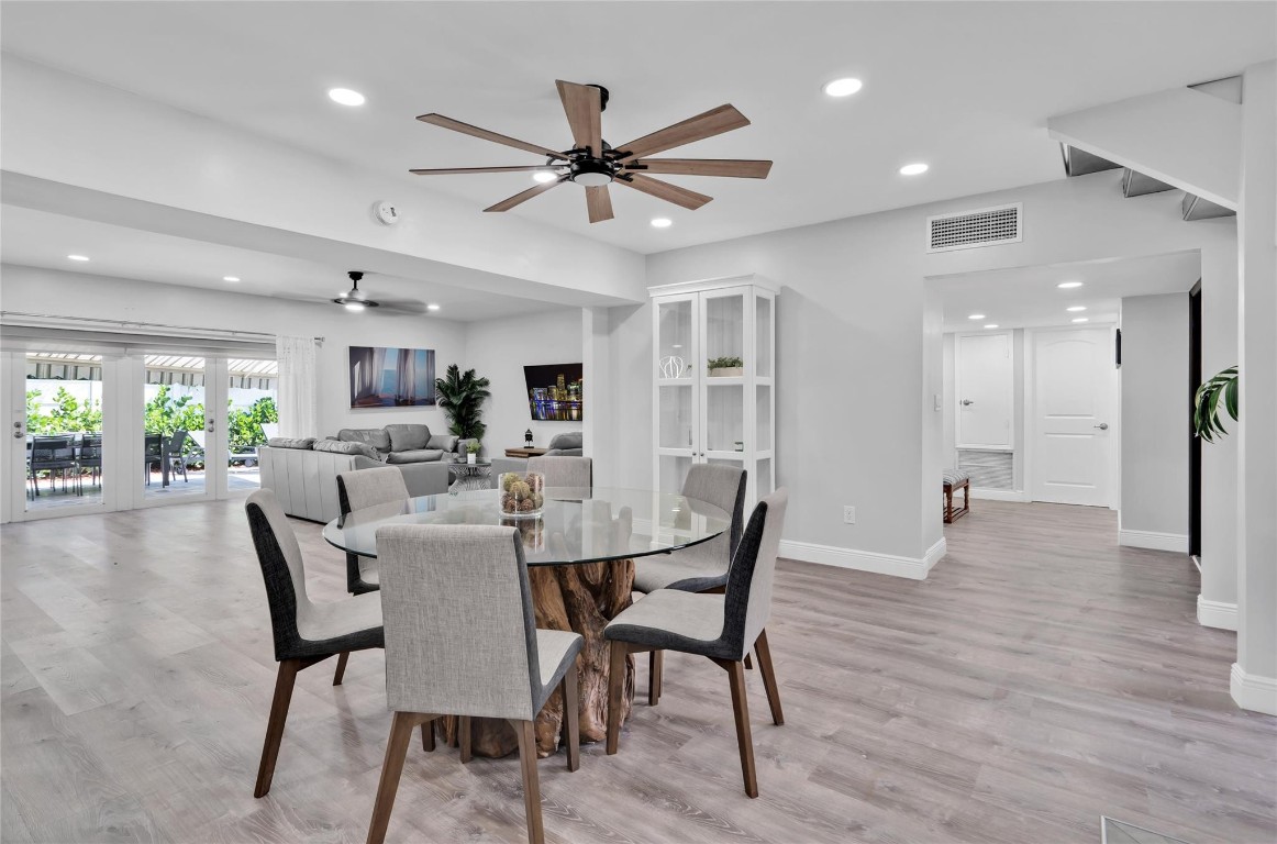 3261 Aqua Vis Pompano Beach, FL 33062