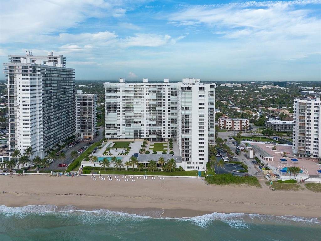 4300 N Ocean #4F