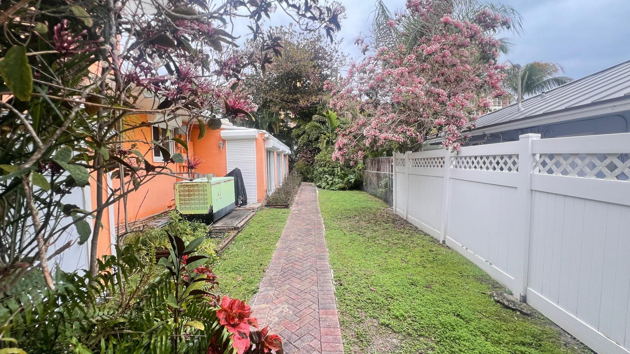 3100 NE 21st Fort Lauderdale, FL 33305