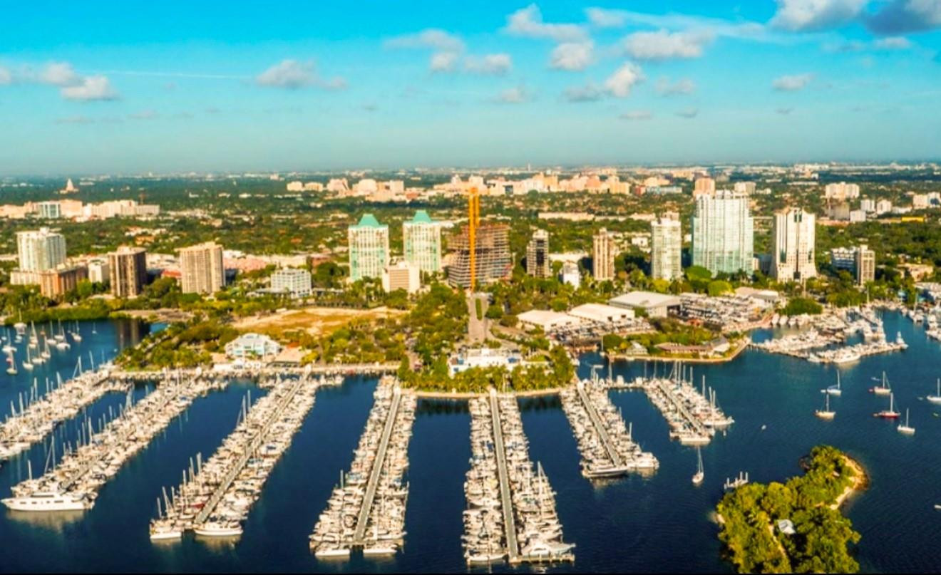 3037 S Elizabeth #3037 Miami, FL 33133