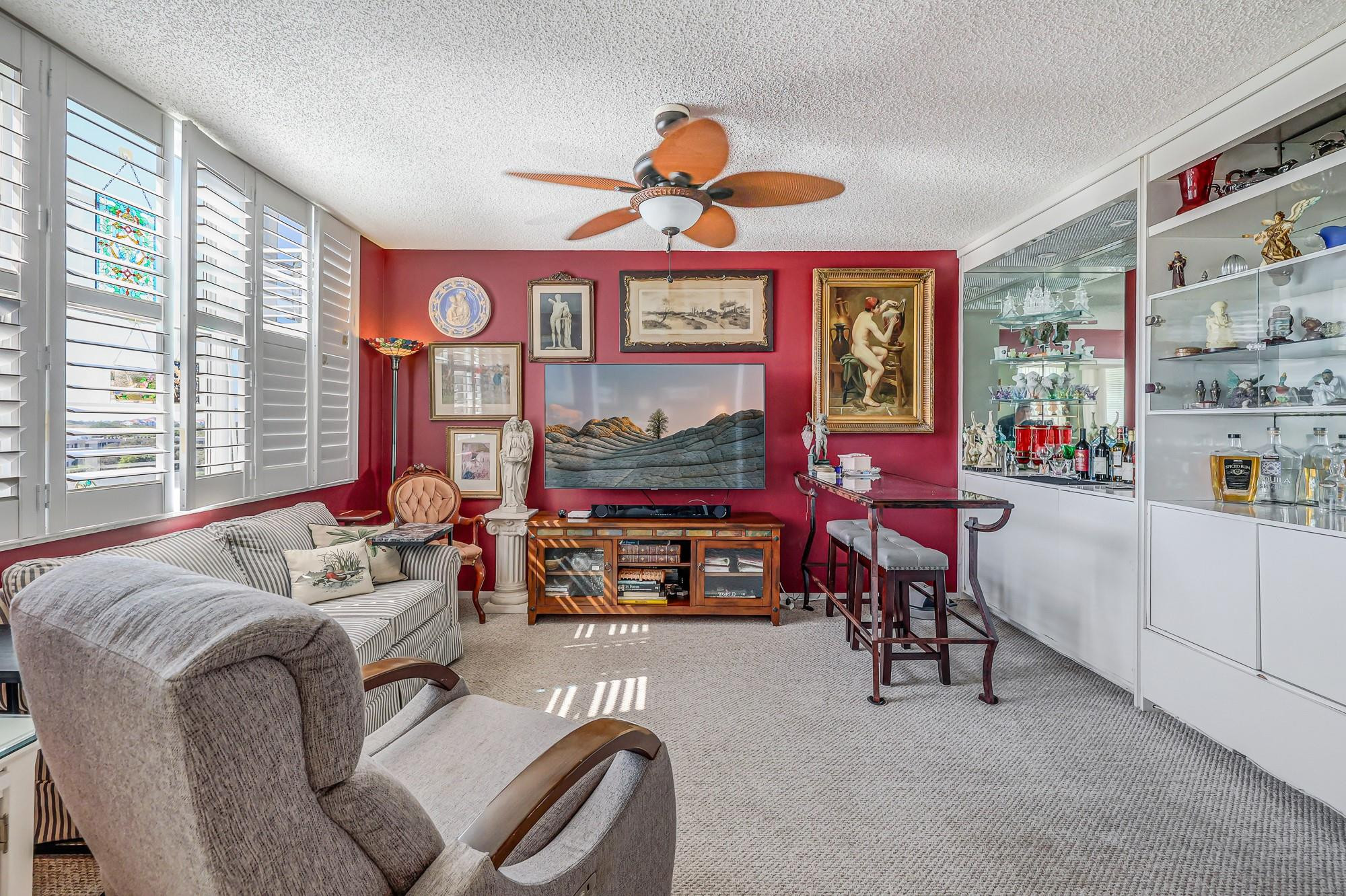 3520 Oaks #809 Pompano Beach, FL 33069