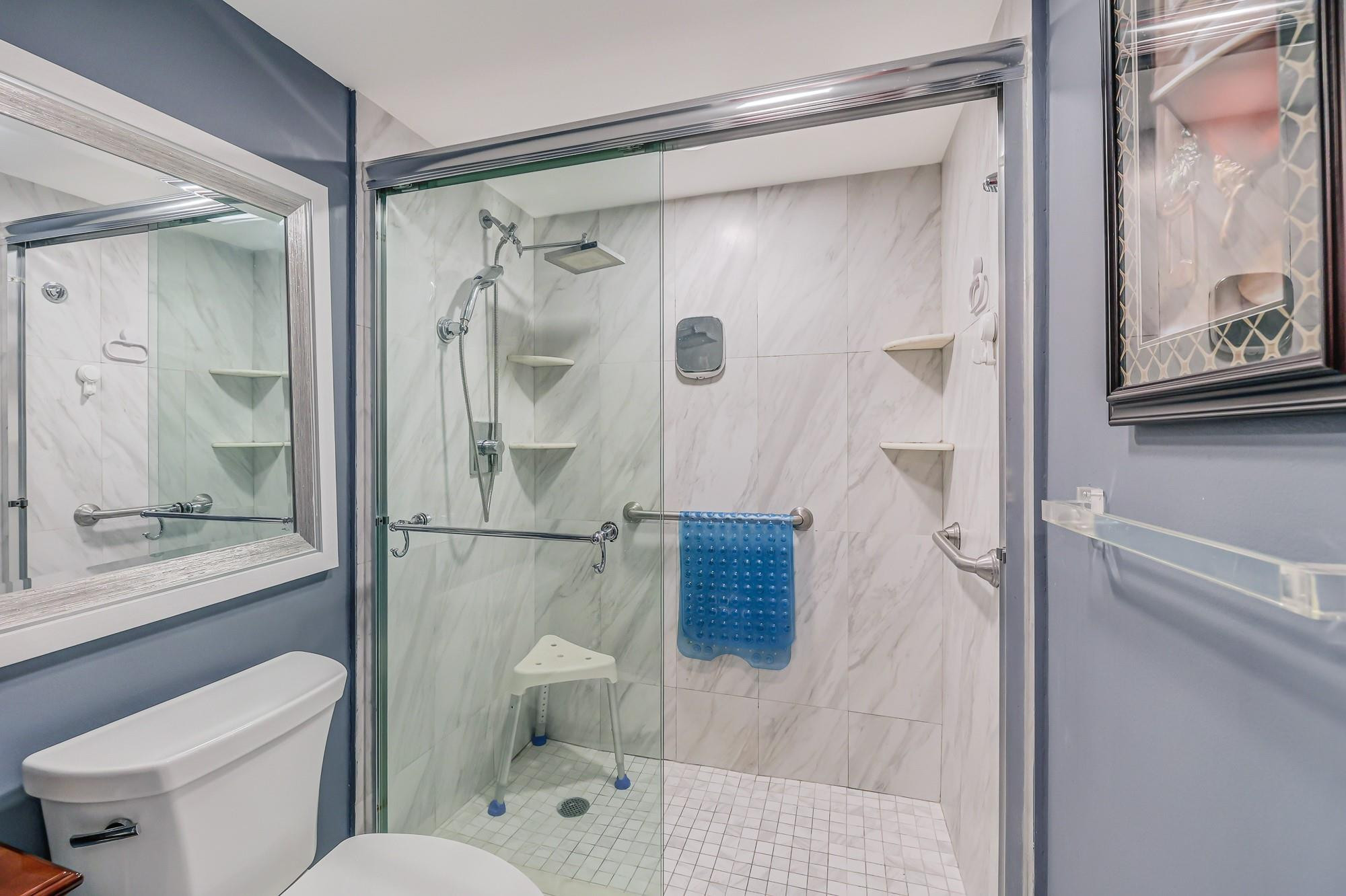 3520 Oaks #809 Pompano Beach, FL 33069