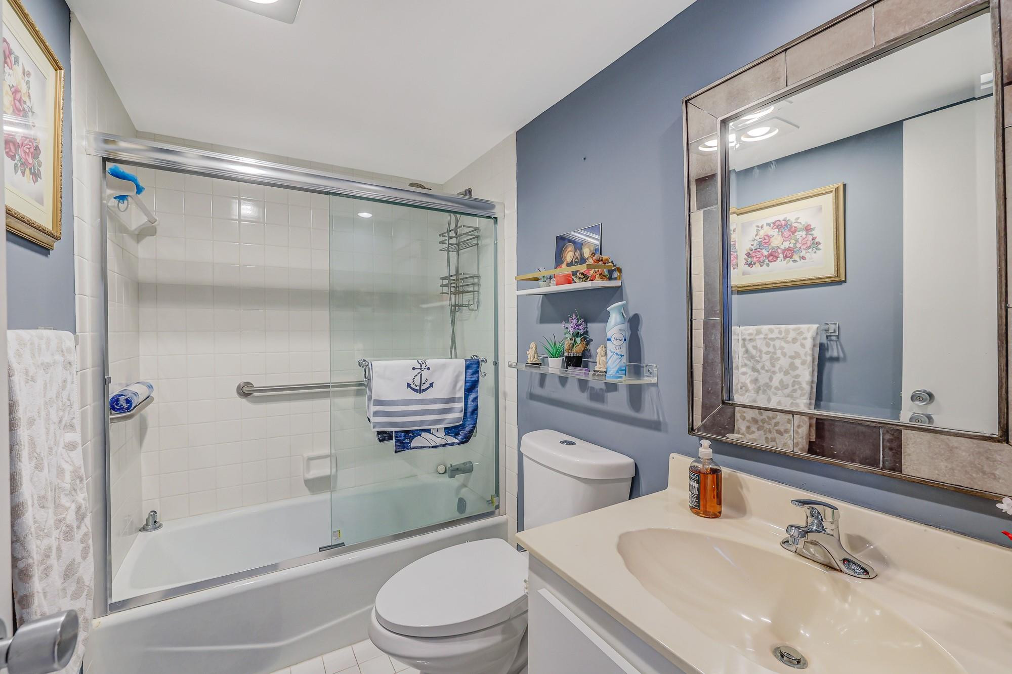 3520 Oaks #809 Pompano Beach, FL 33069