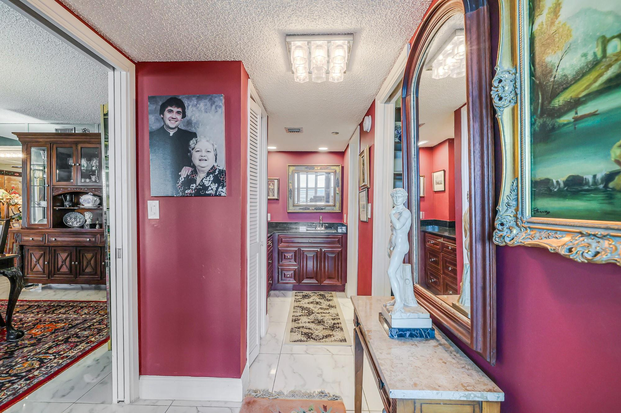 3520 Oaks #809 Pompano Beach, FL 33069