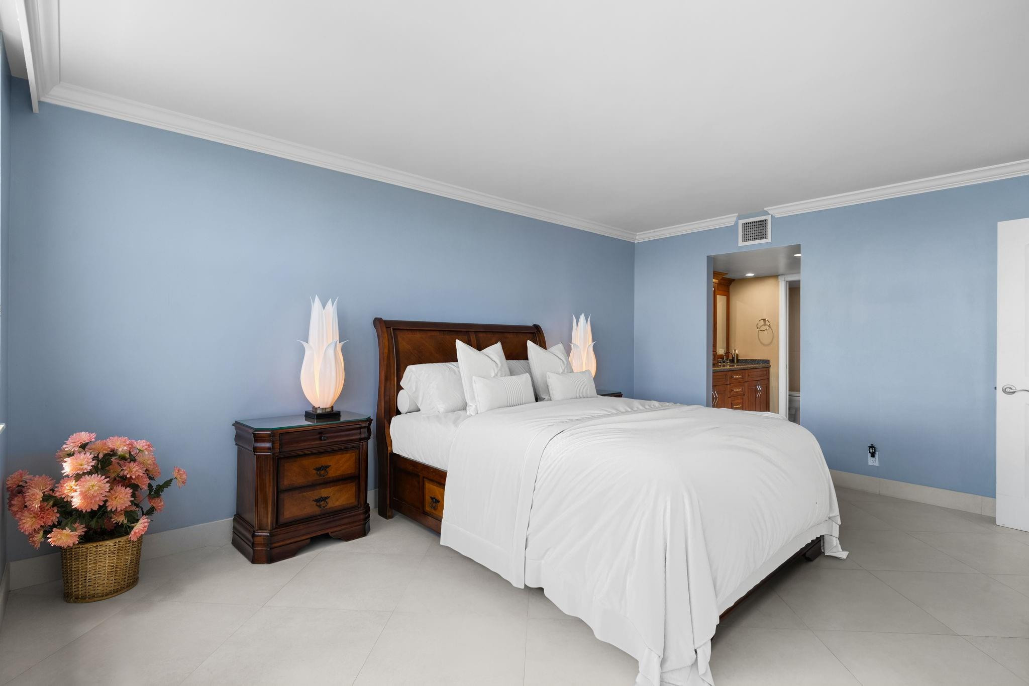 511 Bayshore #904 Fort Lauderdale, FL 33304