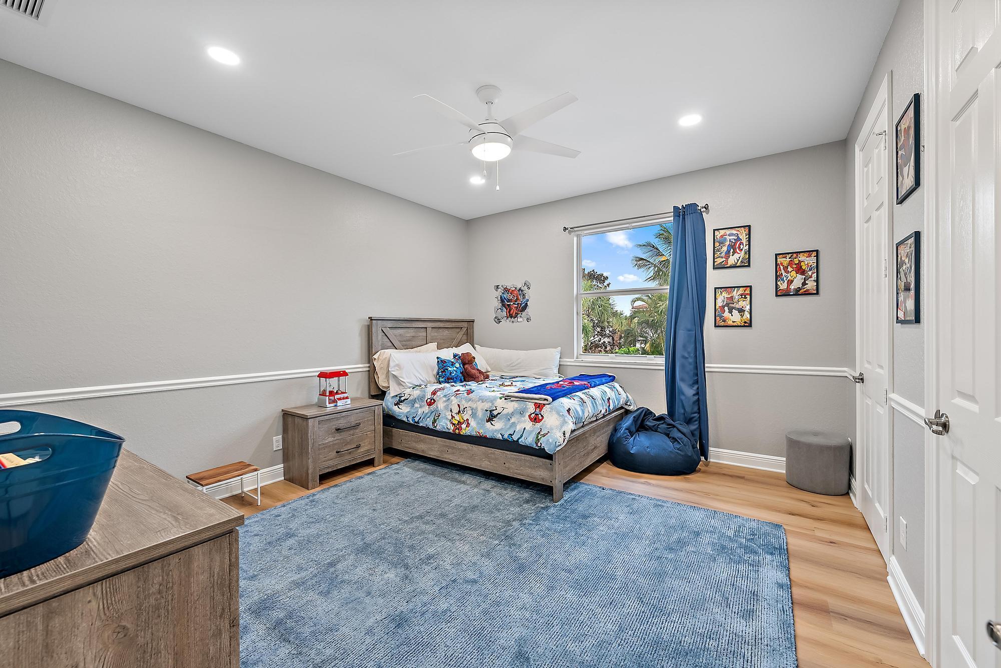 111 Manor Cir Jupiter, FL 33458