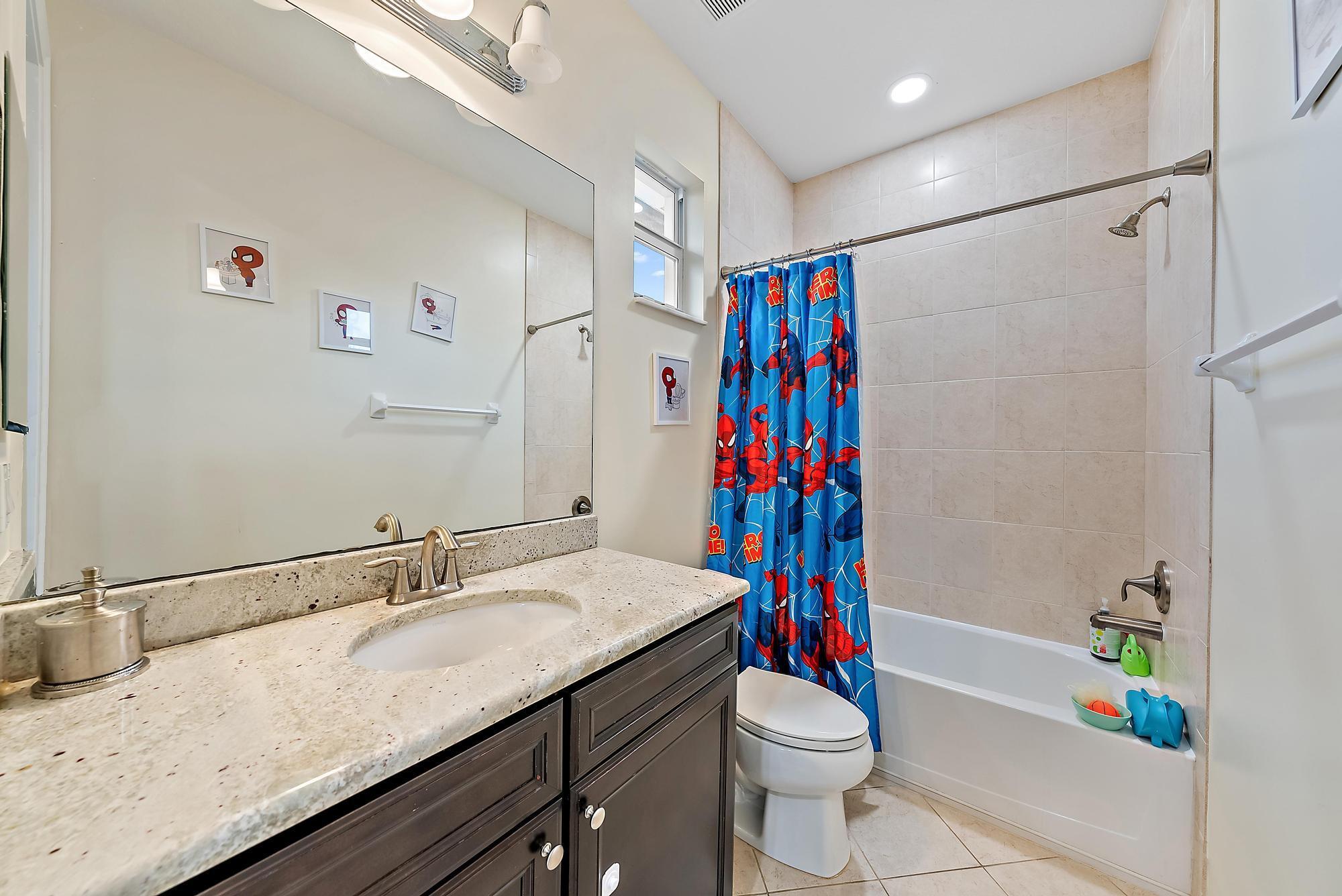 111 Manor Cir Jupiter, FL 33458