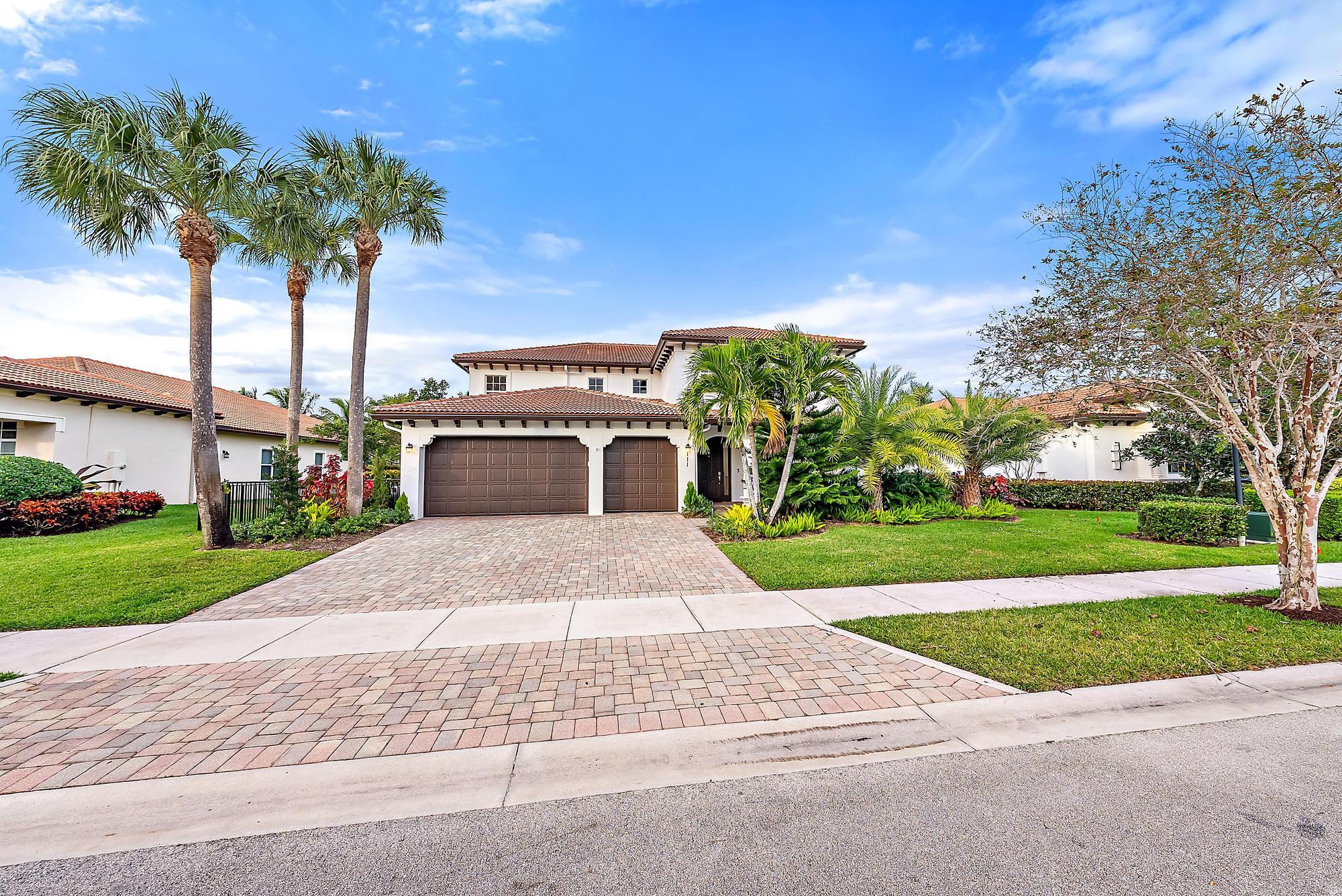 111 Manor Cir Jupiter, FL 33458