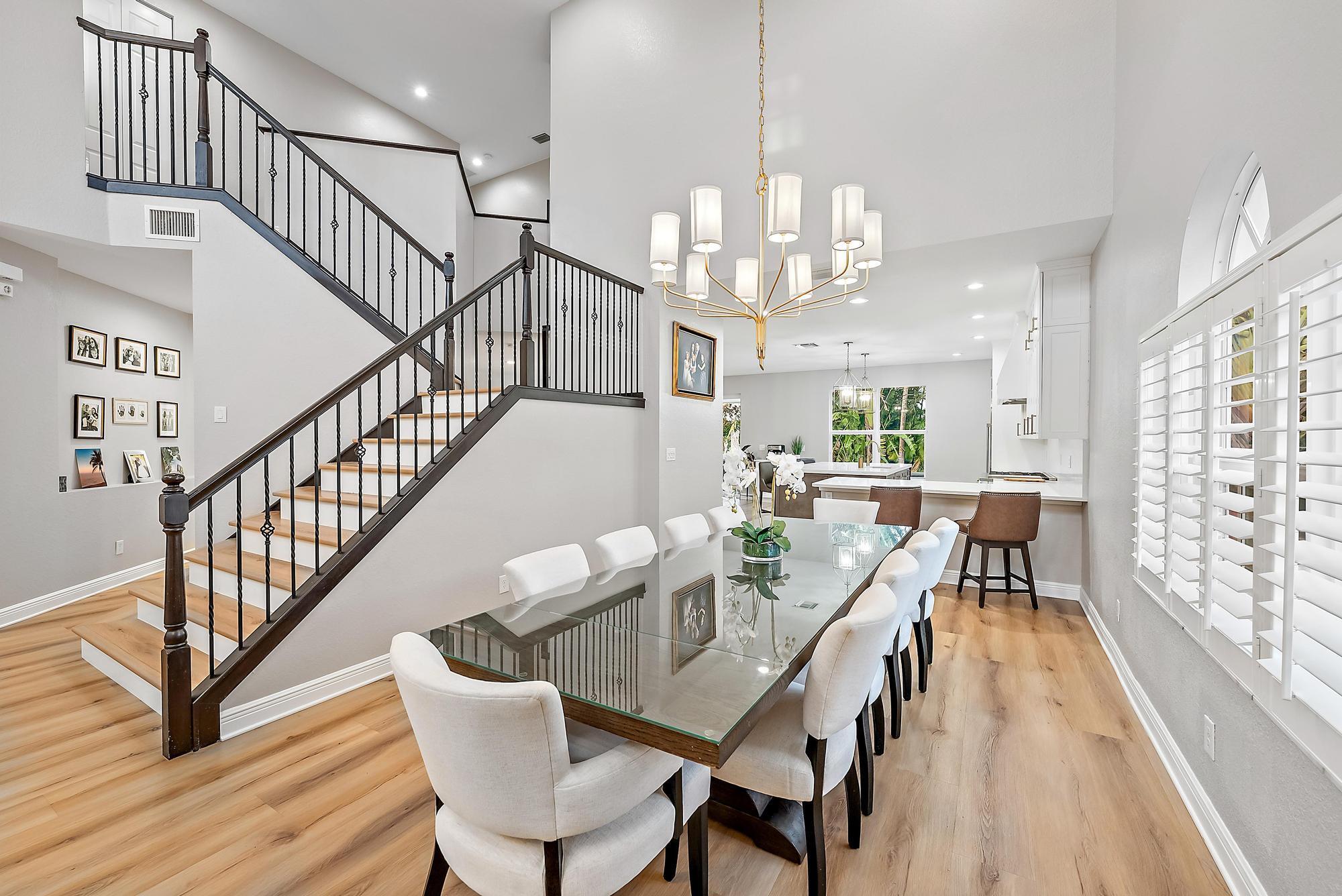 111 Manor Cir Jupiter, FL 33458