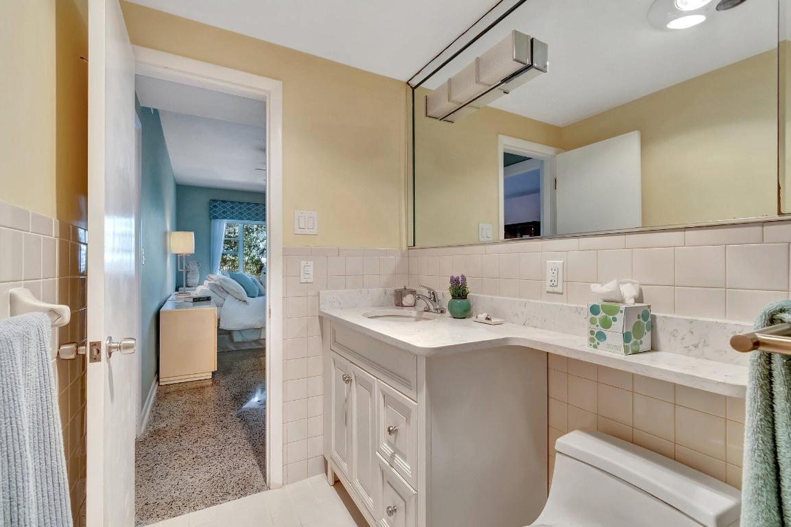 2711 S Ocean 0020th #2 Highland Beach, FL 33487