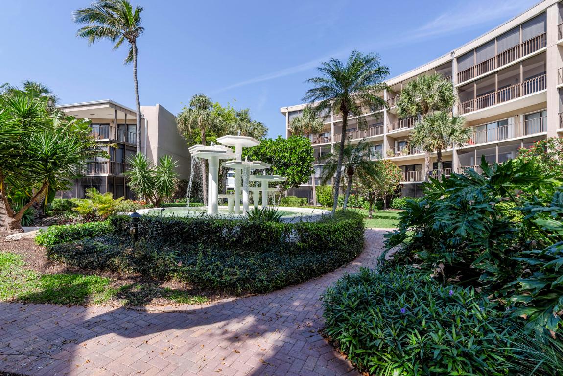 Undisclosed Address South Palm Beach, FL 33480