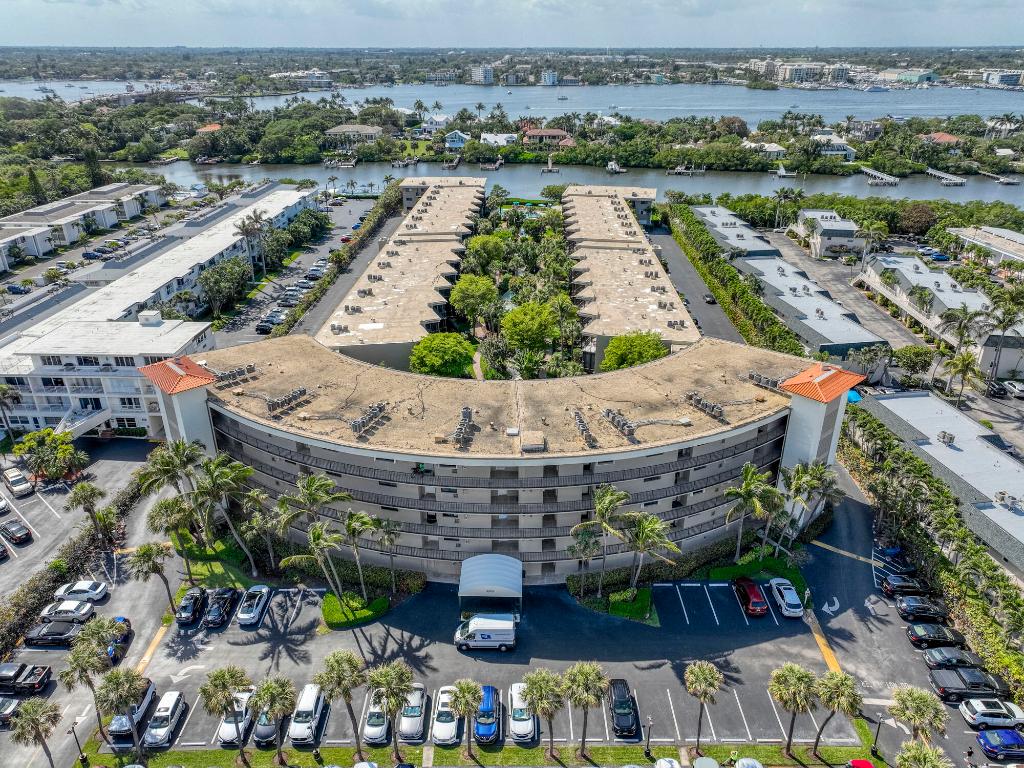 Undisclosed Address South Palm Beach, FL 33480