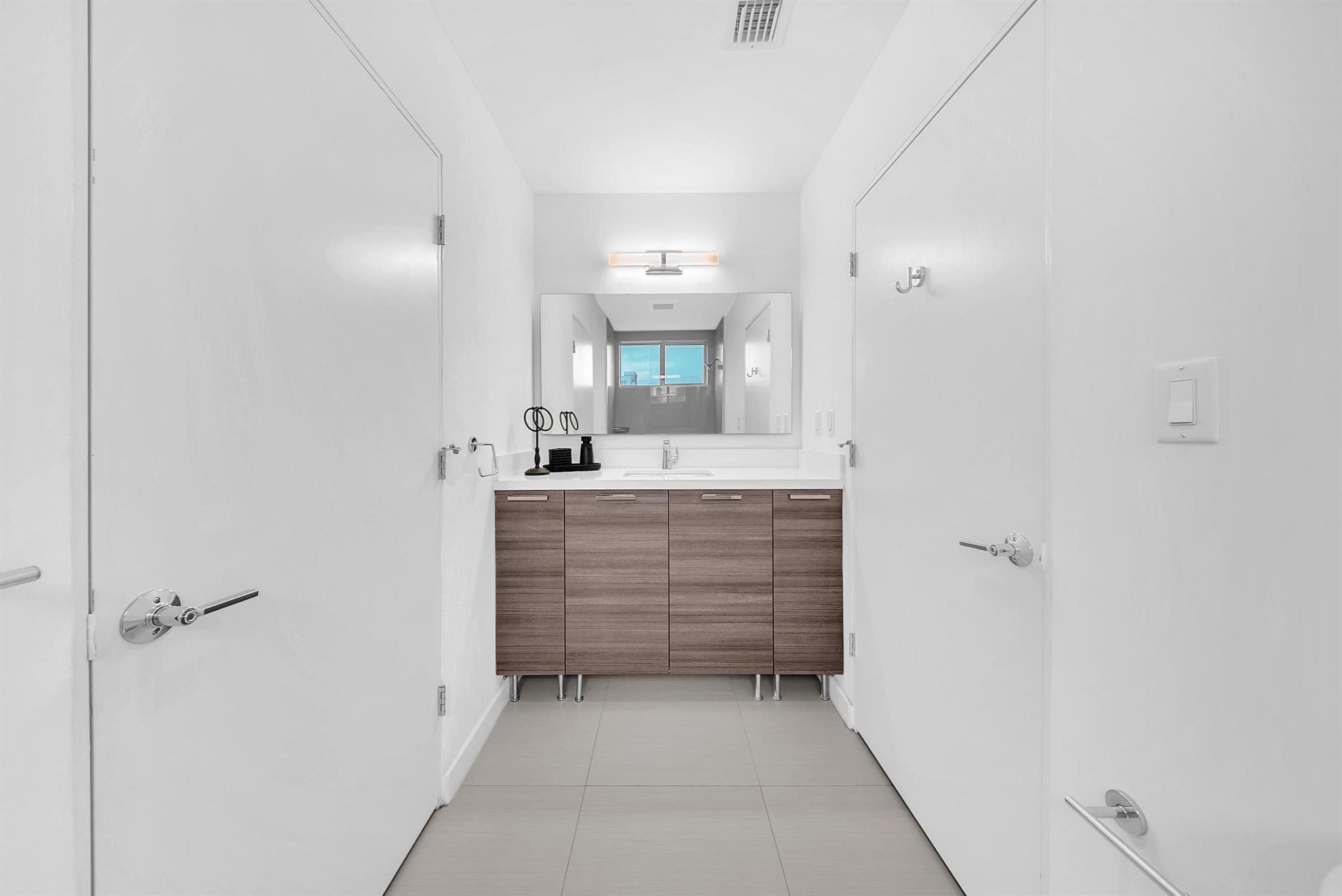 51 Se 19th Ave #303 Deerfield Beach, FL 33441