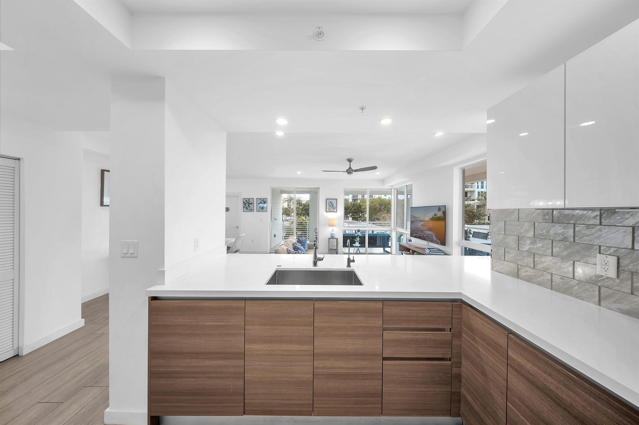 51 Se 19th Ave #303 Deerfield Beach, FL 33441