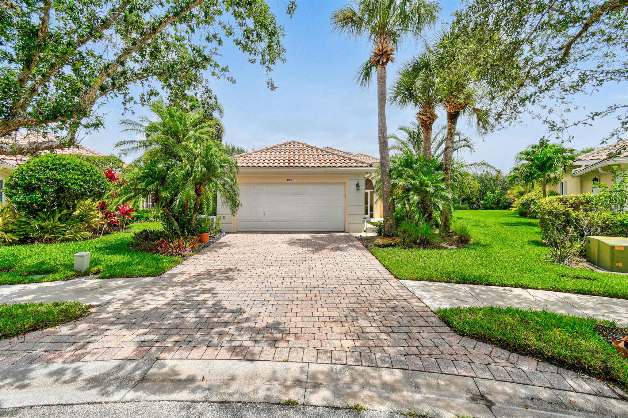 8903 SE Hawks Nest Ct